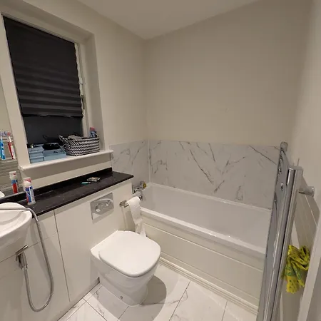 Privatunterkunft Pvt Ensuite ,25 Mins Train To Center Dublin